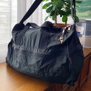 Black LeSportsac Gym Bag 🖤